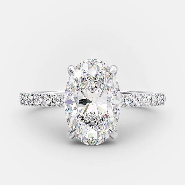 Oval-Cut 5A White Cubic Zirconia Ring in 925 Silver Engagement Ring