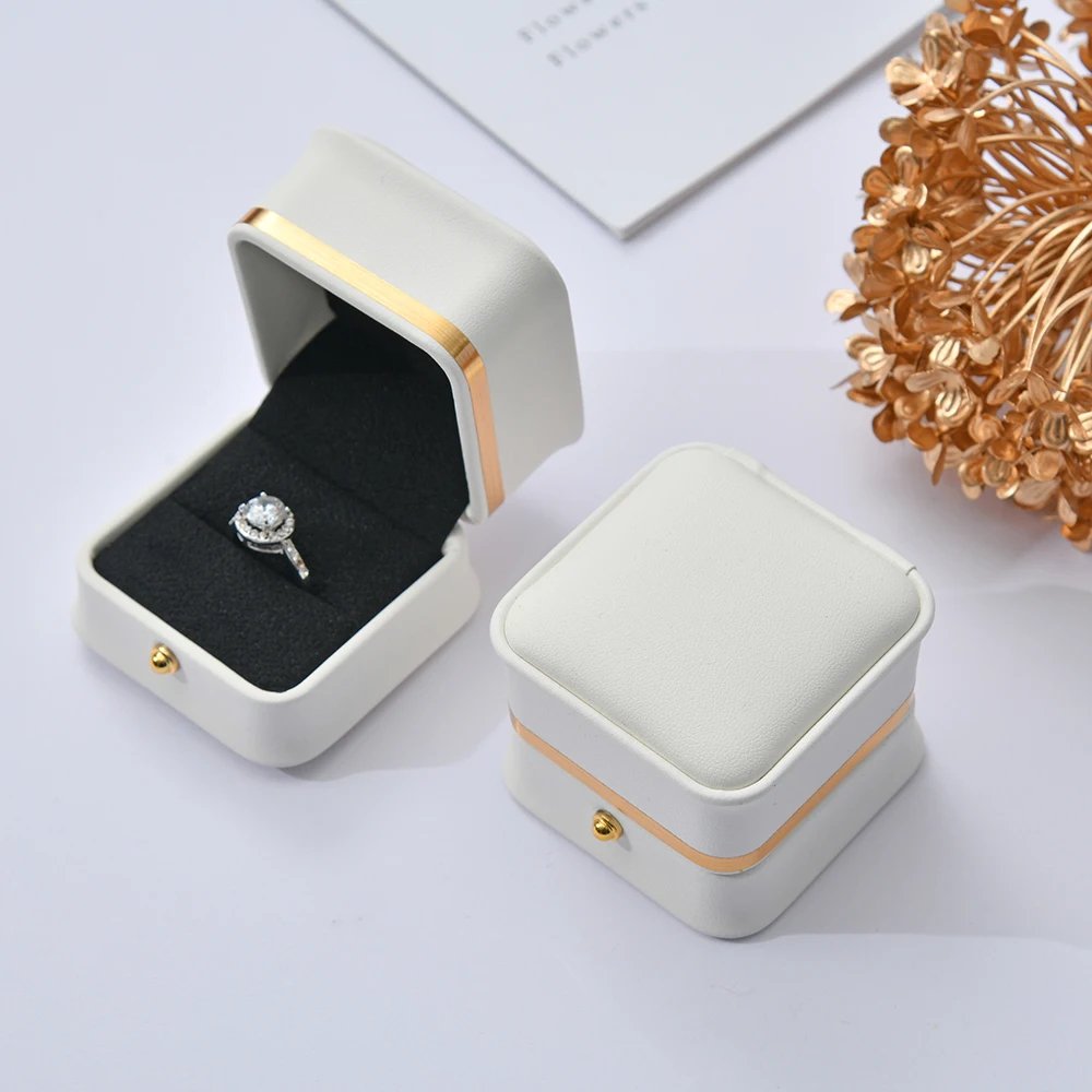 Elegant Luxe Ring Box - Premium Velvet Proposal & Gift Box Ivory White